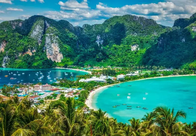 Stunning Phuket Honeymoon Package