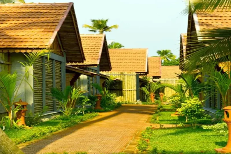 Abad Whispering Palms | Resort in Kumarakom 4-star hotel New Nazarath Road, Konchumada Road, Kumarakom, Kerala 686563