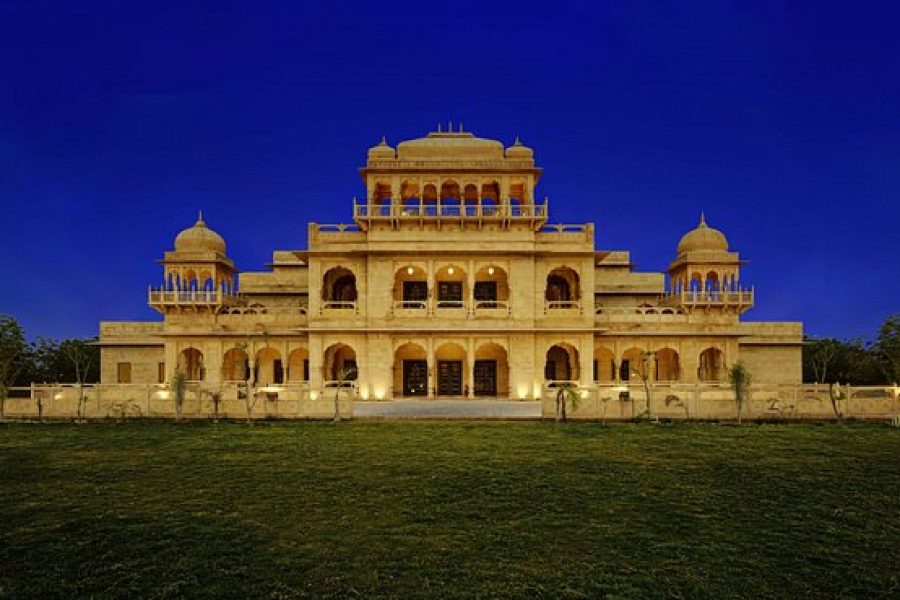 The Desert Palace 4-star hotel