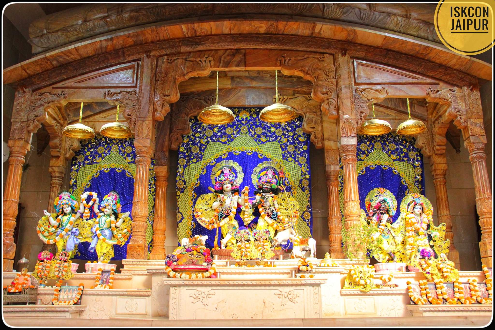 Tour Tips for ISKCON Temple in Jaipur: Spiritual Serenity